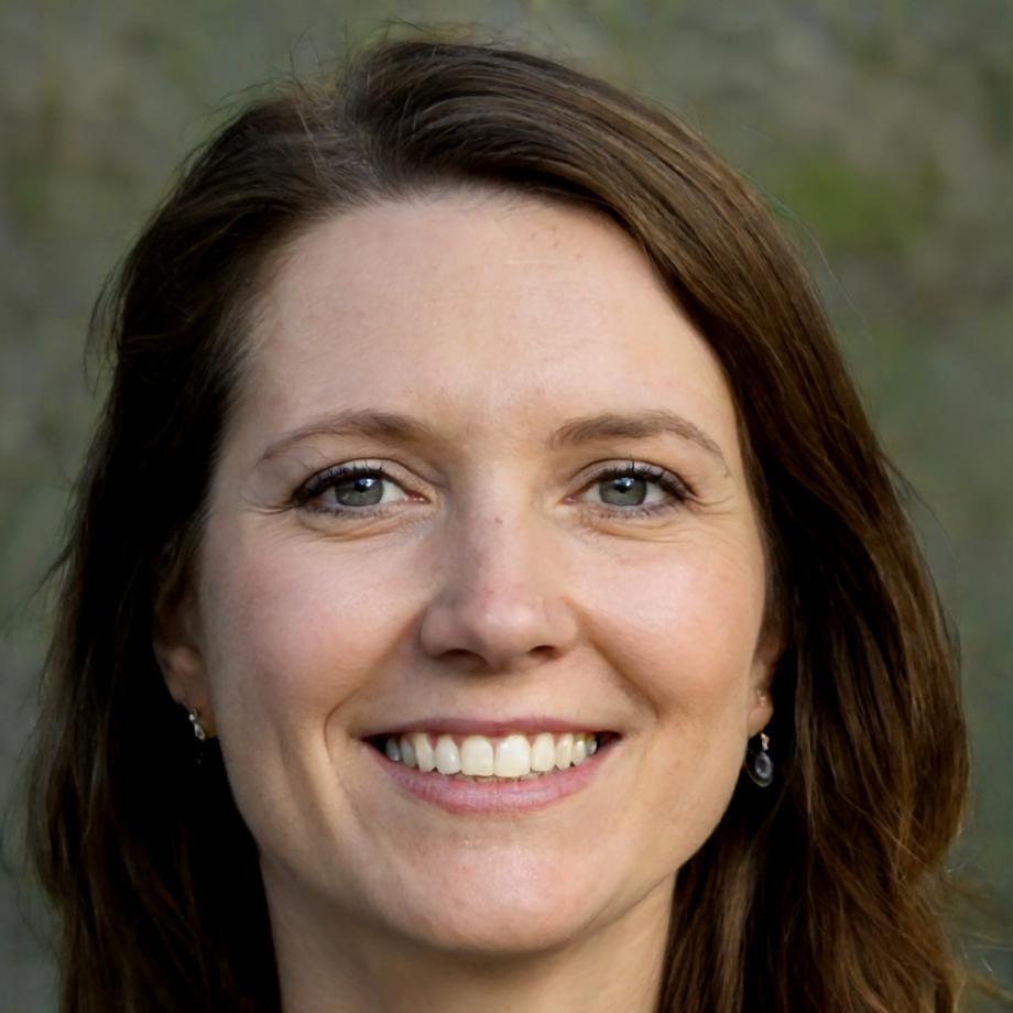 Thea Zimmermann, Schulungskoordinatorin bei Coolfqx